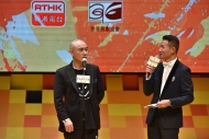 张卫健应邀颁发「最佳男主角」奖，表示未曾参演过舞台剧，如将来有机会定必一试。