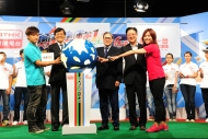 (左起)方力申, 彭沖, 霍震霆, 張文新, 蔡曉慧主持奧運第一台開幕儀式