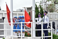 「『世纪长征』五四升旗礼」由香港女童军总会及香港升旗队总会代表担任升旗队及护旗队。